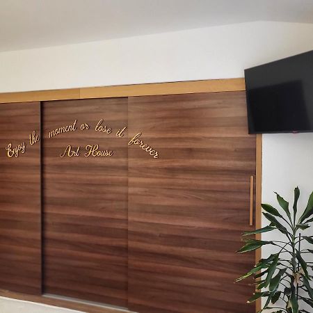 Art House Apartment Floresti  Bagian luar foto
