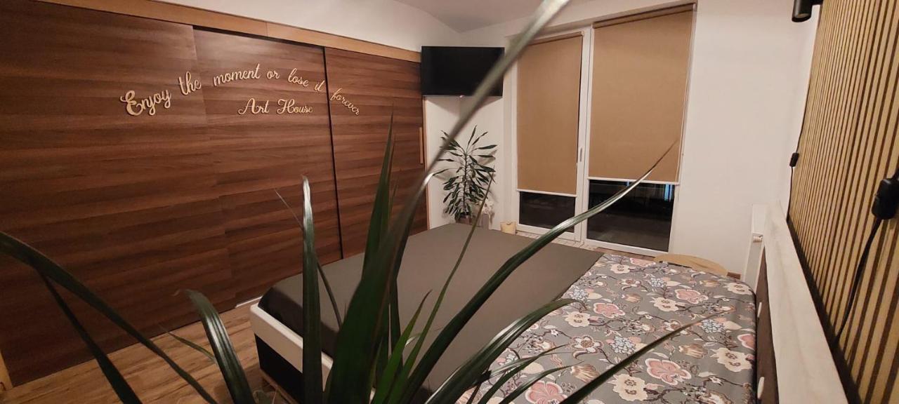 Art House Apartment Floresti  Bagian luar foto